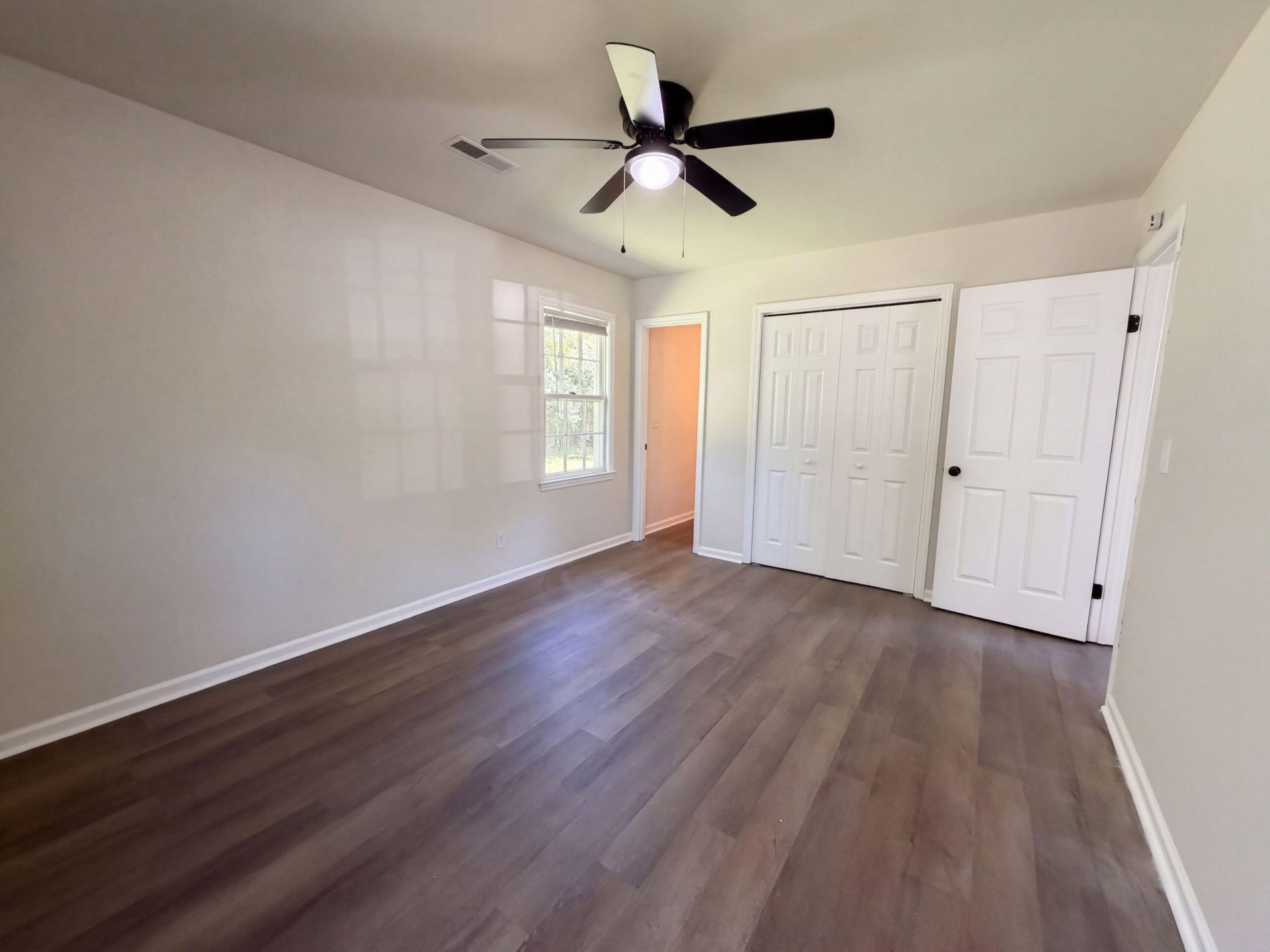 143 Dorchester Manor Boulevard Photo 11