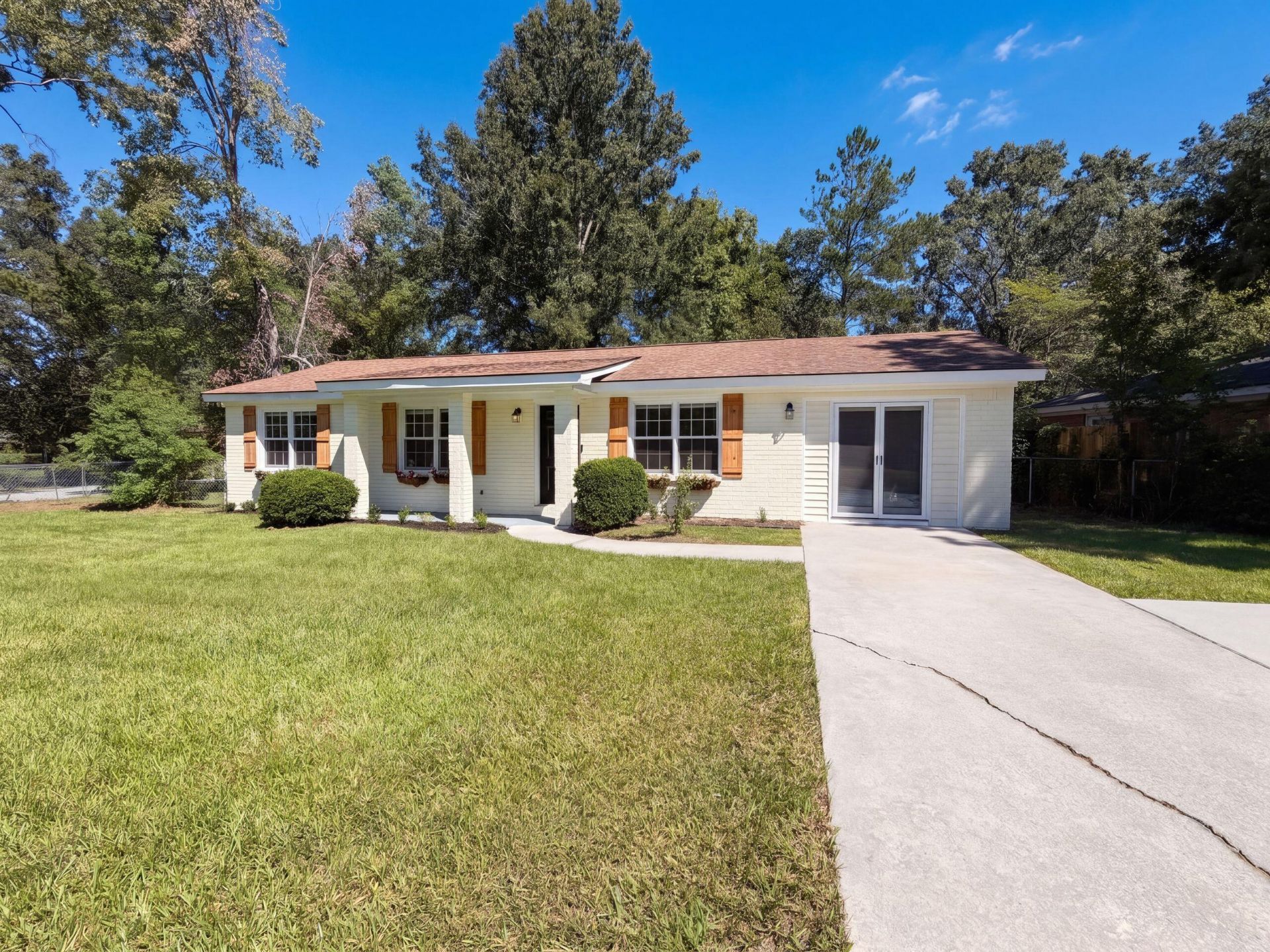 143 Dorchester Manor Boulevard Photo 14