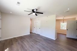 143 Dorchester Manor Boulevard photo 4