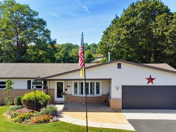 1410 STATE STREET , MERTZTOWN, PA 19539