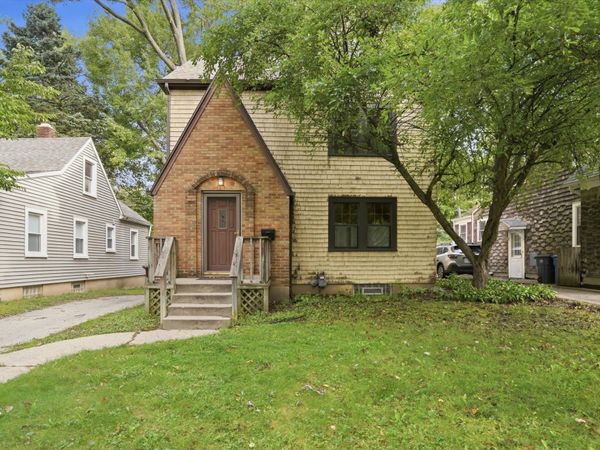 1611 South Boulevard, Ann Arbor, MI 48104