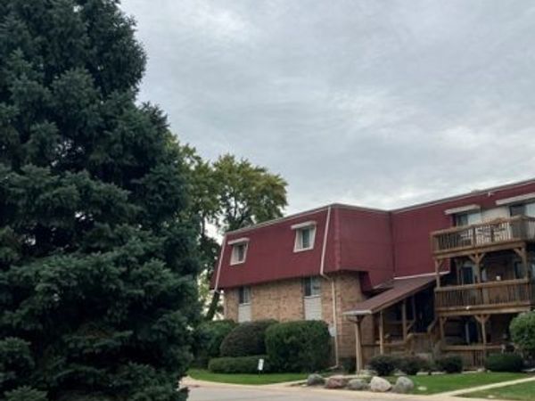 1870 TALL OAKS Drive , Unit 1102, Aurora, IL 60505