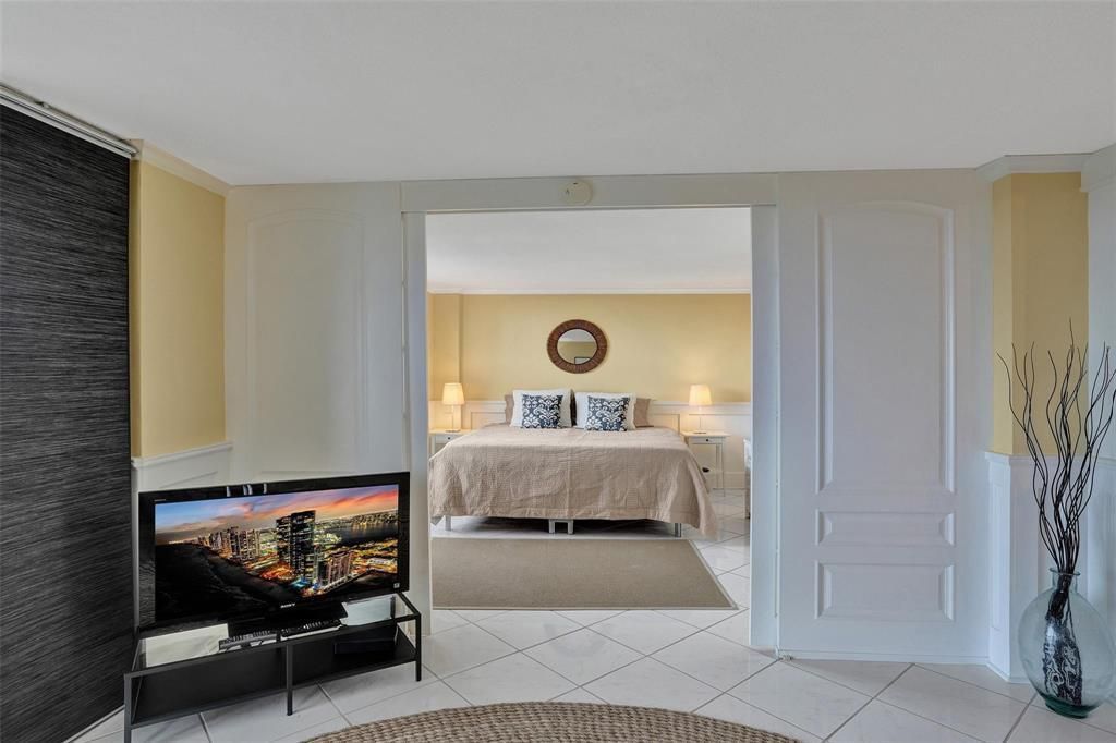 1050 Hillsboro Mile, Unit 805W, Hillsboro Beach, FL 33062 Photo