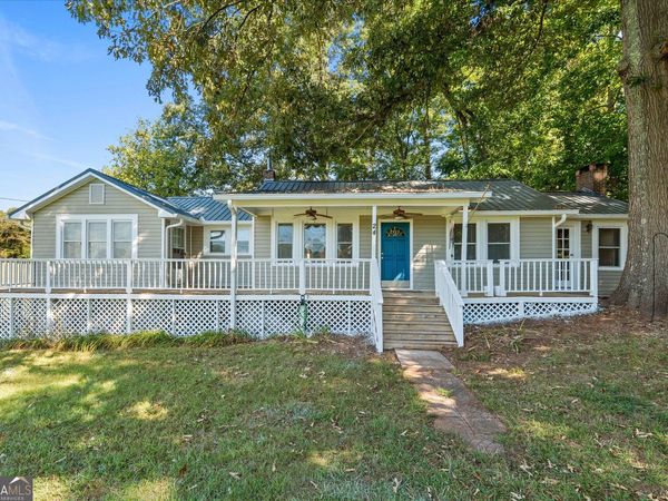 24 Mitchell St, Carrollton, GA 30117