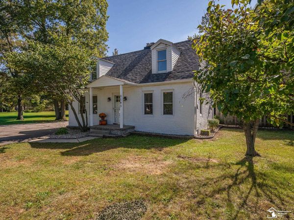 3193 W Temperance Road, Temperance, MI 48182
