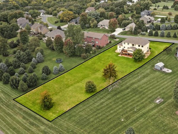 570 Valley View Road SW, Oronoco, MN 55960