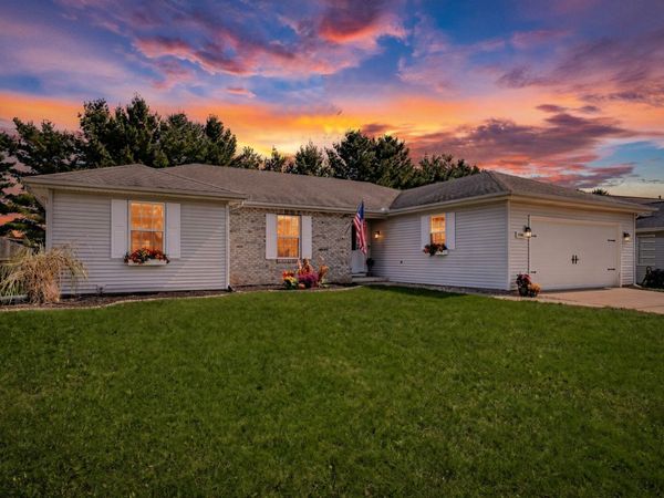1704 Nancy Beth Drive , Champaign, IL 61822