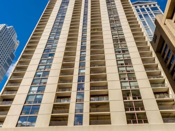 200 N Dearborn Street , Unit 4700, Chicago, IL 60601