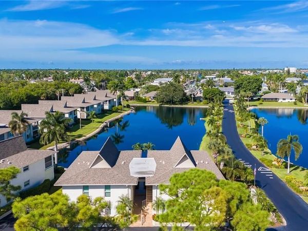 64 Georgetown BLVD , Unit 64, NAPLES, FL 34112