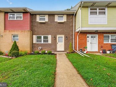 65 W CHESTNUT STREET, MACUNGIE, PA 18062
