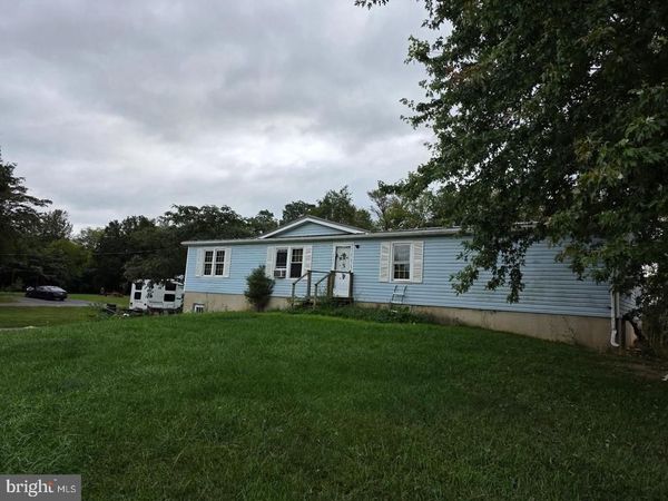 14230 FORT LOUDON ROAD , MERCERSBURG, PA 17236