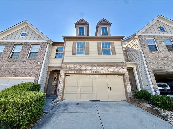 3487 Desoto Road , Snellville, GA 30078