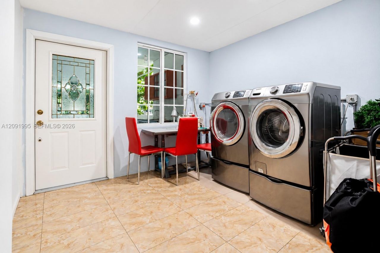 7000 W 15th Ct , Hialeah, FL 33014 Photo