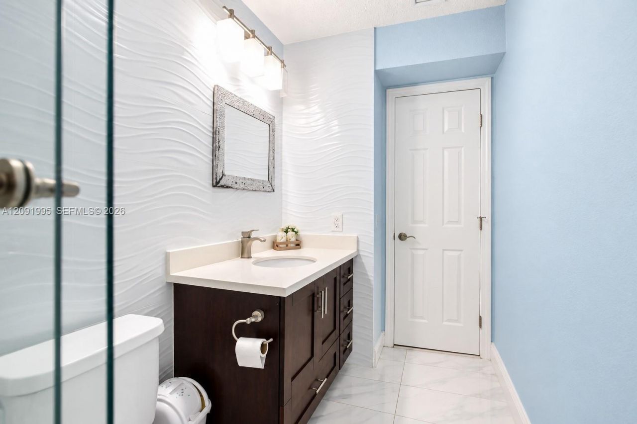 7000 W 15th Ct , Hialeah, FL 33014 Photo