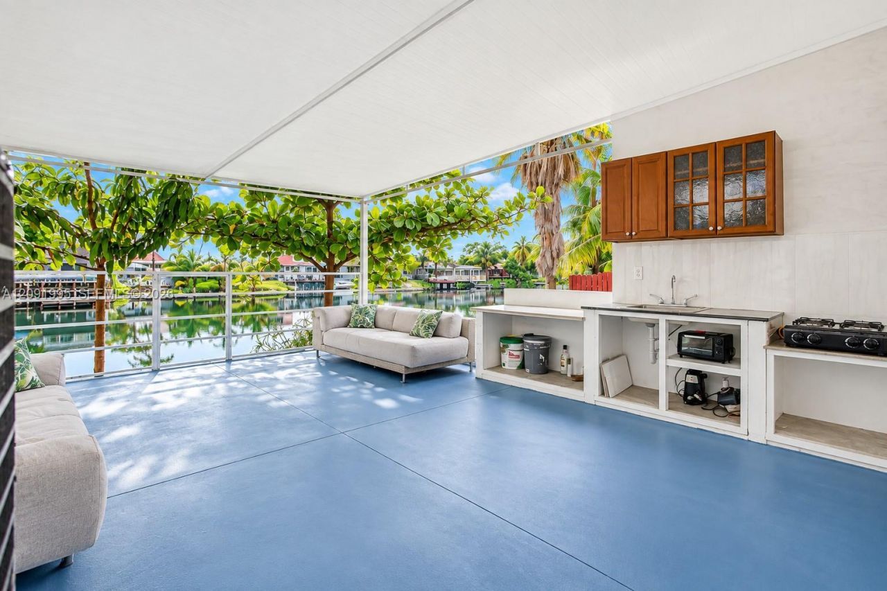7000 W 15th Ct , Hialeah, FL 33014 Photo
