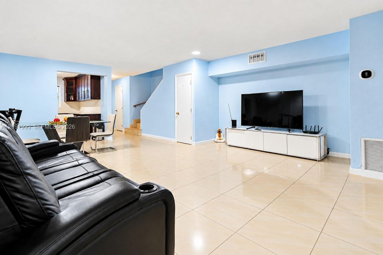 7000 W 15th Ct , Hialeah, FL 33014 Photo