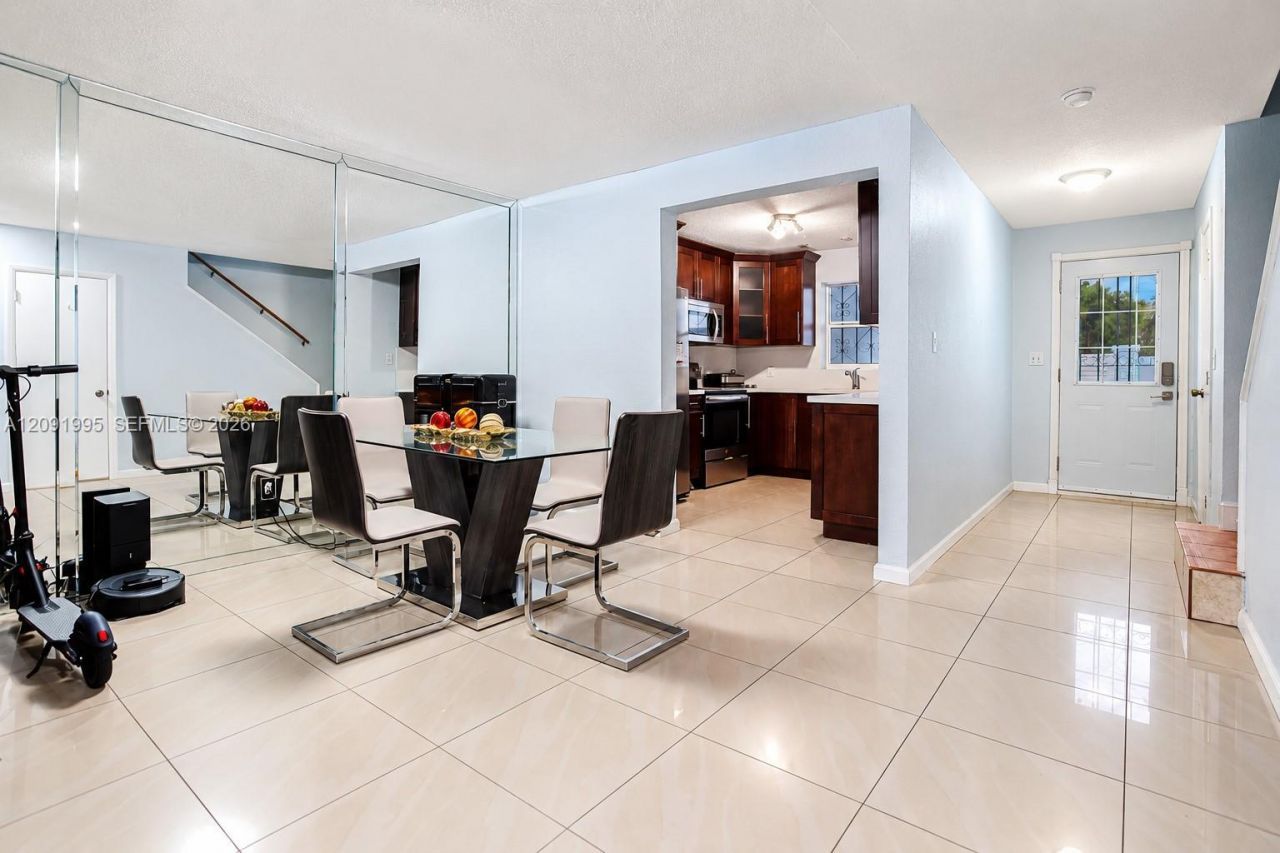 7000 W 15th Ct , Hialeah, FL 33014 Photo