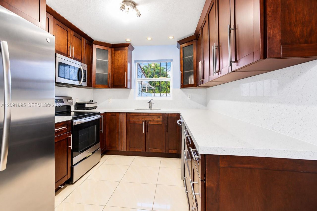 7000 W 15th Ct , Hialeah, FL 33014 Photo