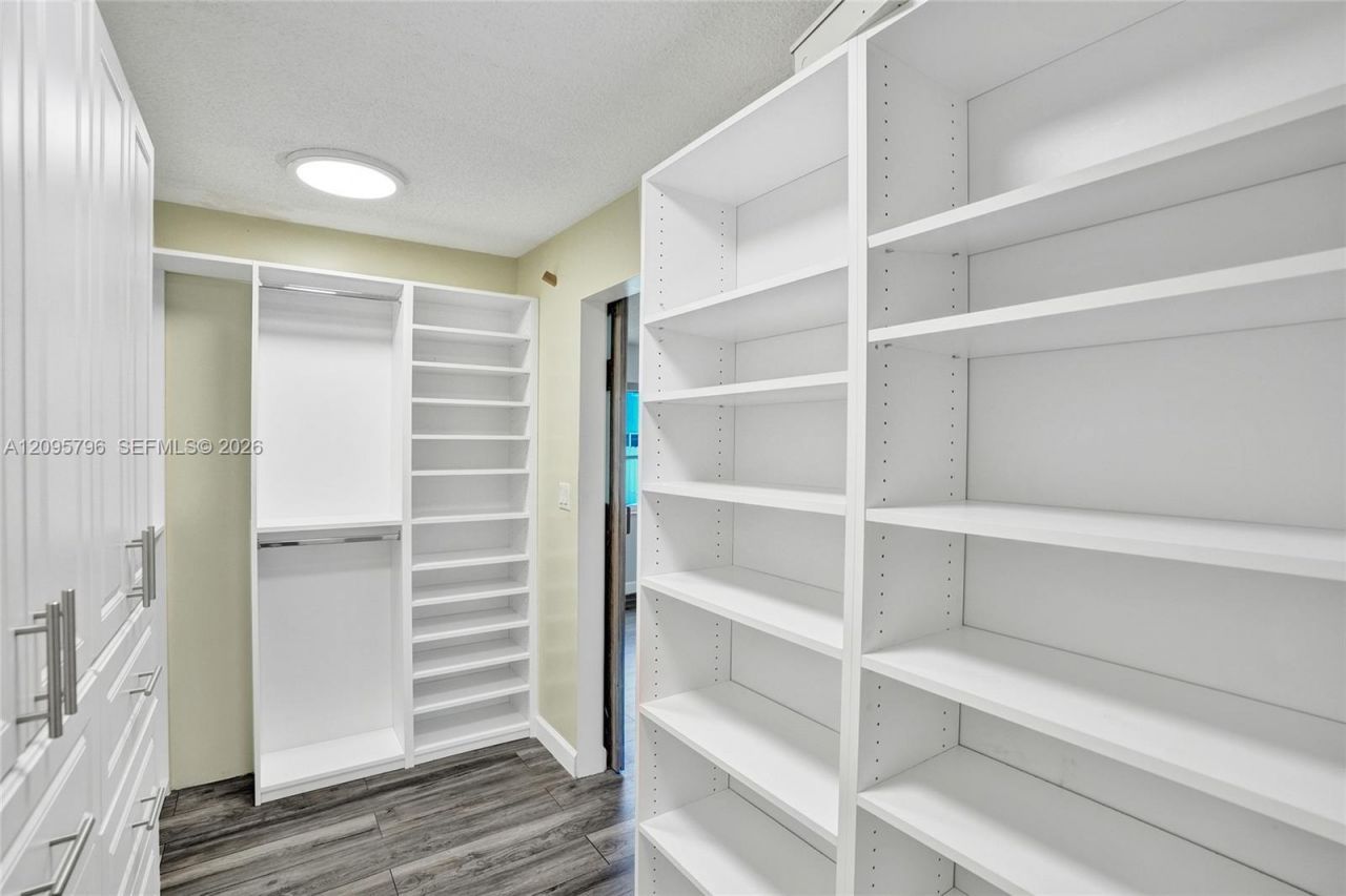 20102 NW 62nd Ave, Hialeah, FL 33015 Photo