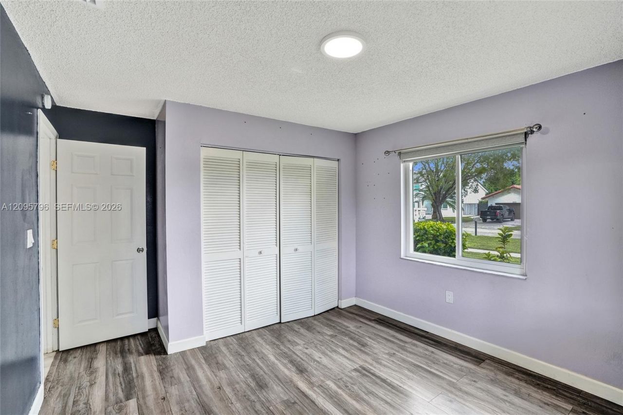 20102 NW 62nd Ave, Hialeah, FL 33015 Photo