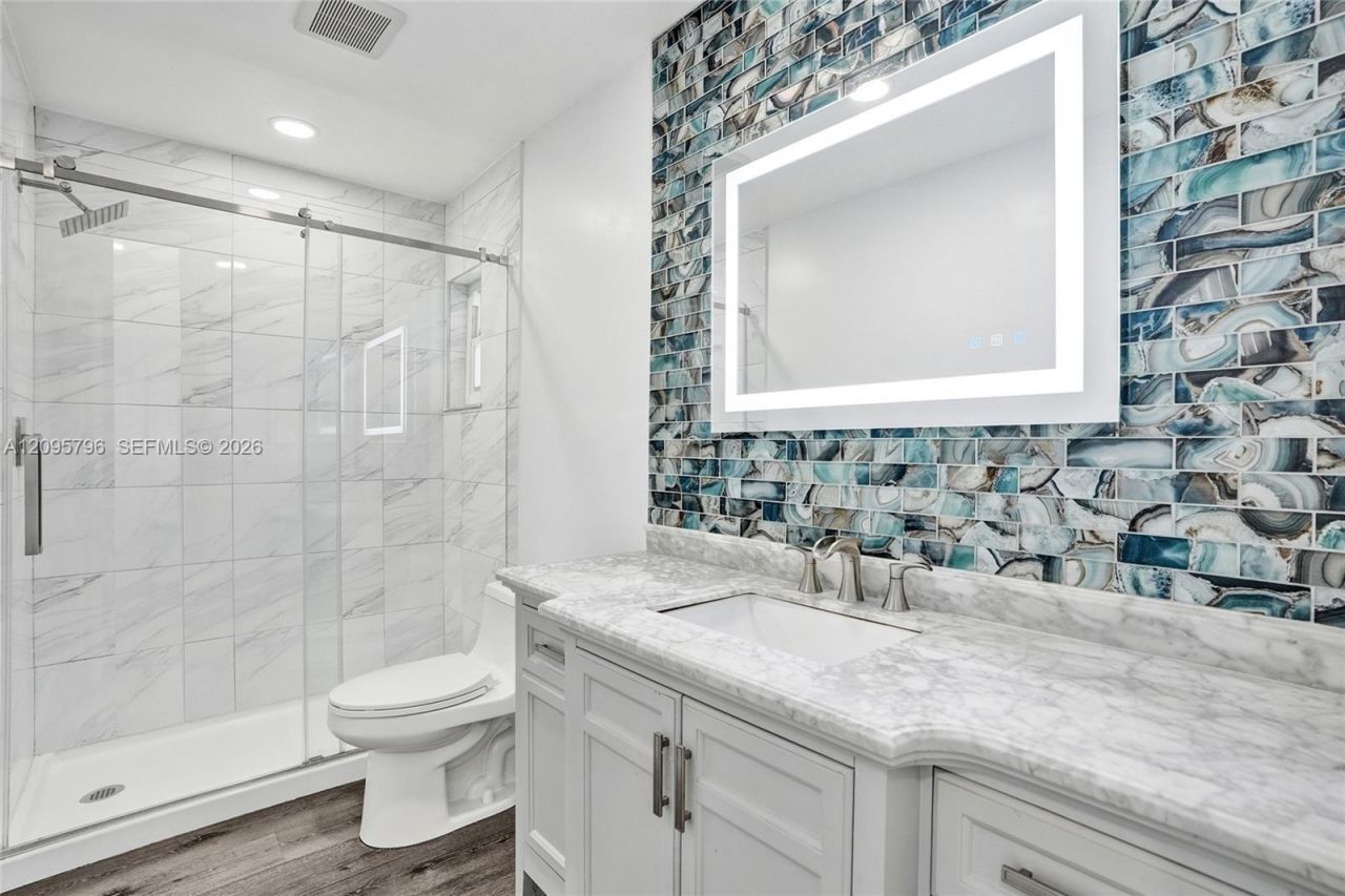 20102 NW 62nd Ave, Hialeah, FL 33015 Photo