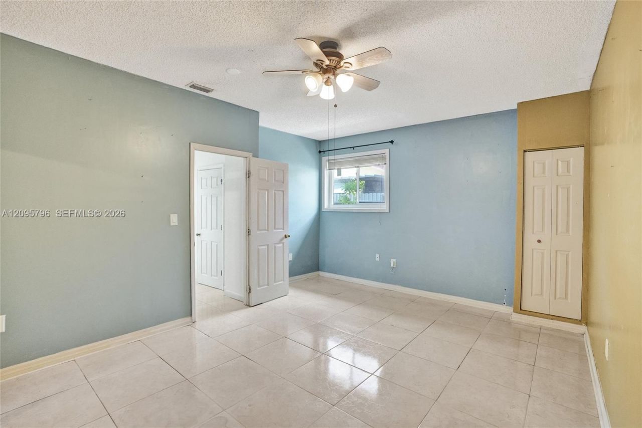 20102 NW 62nd Ave, Hialeah, FL 33015 Photo
