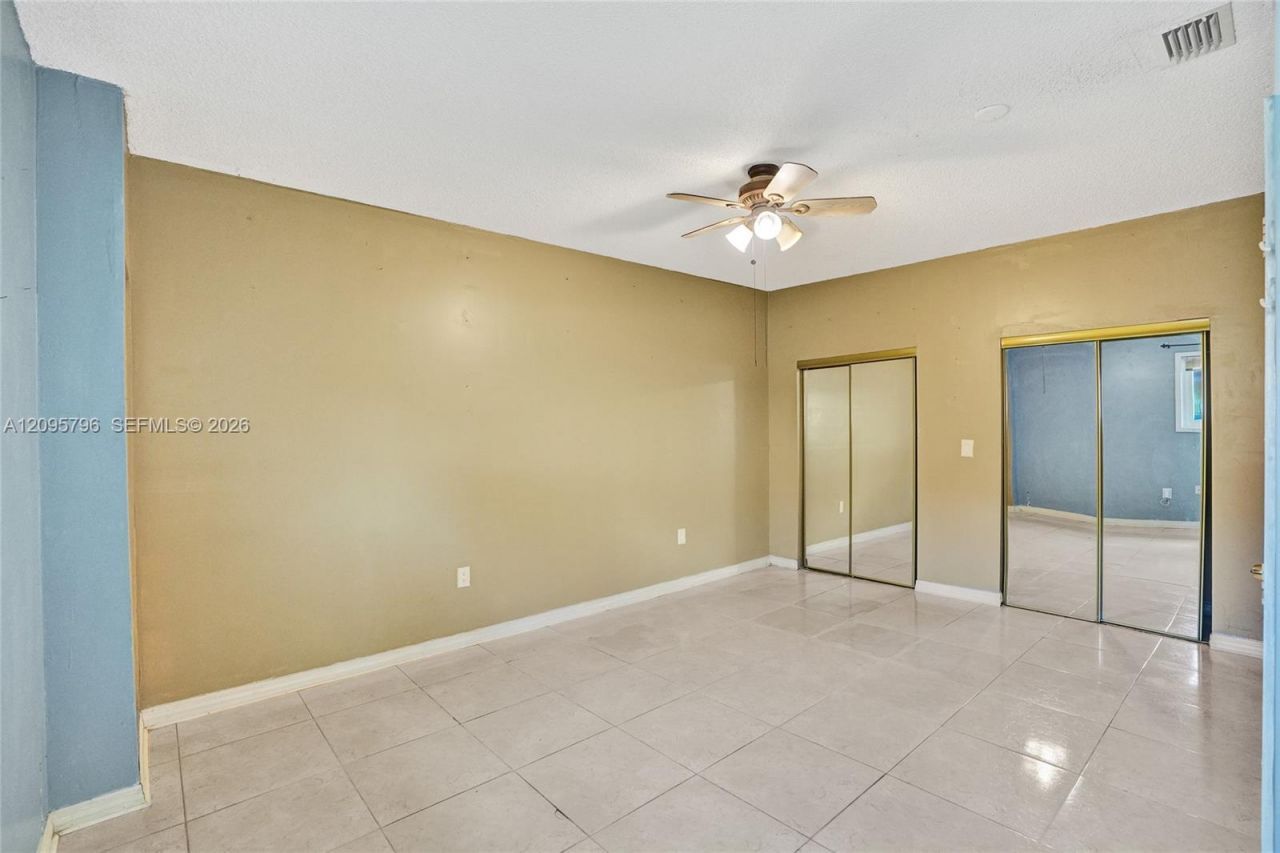 20102 NW 62nd Ave, Hialeah, FL 33015 Photo