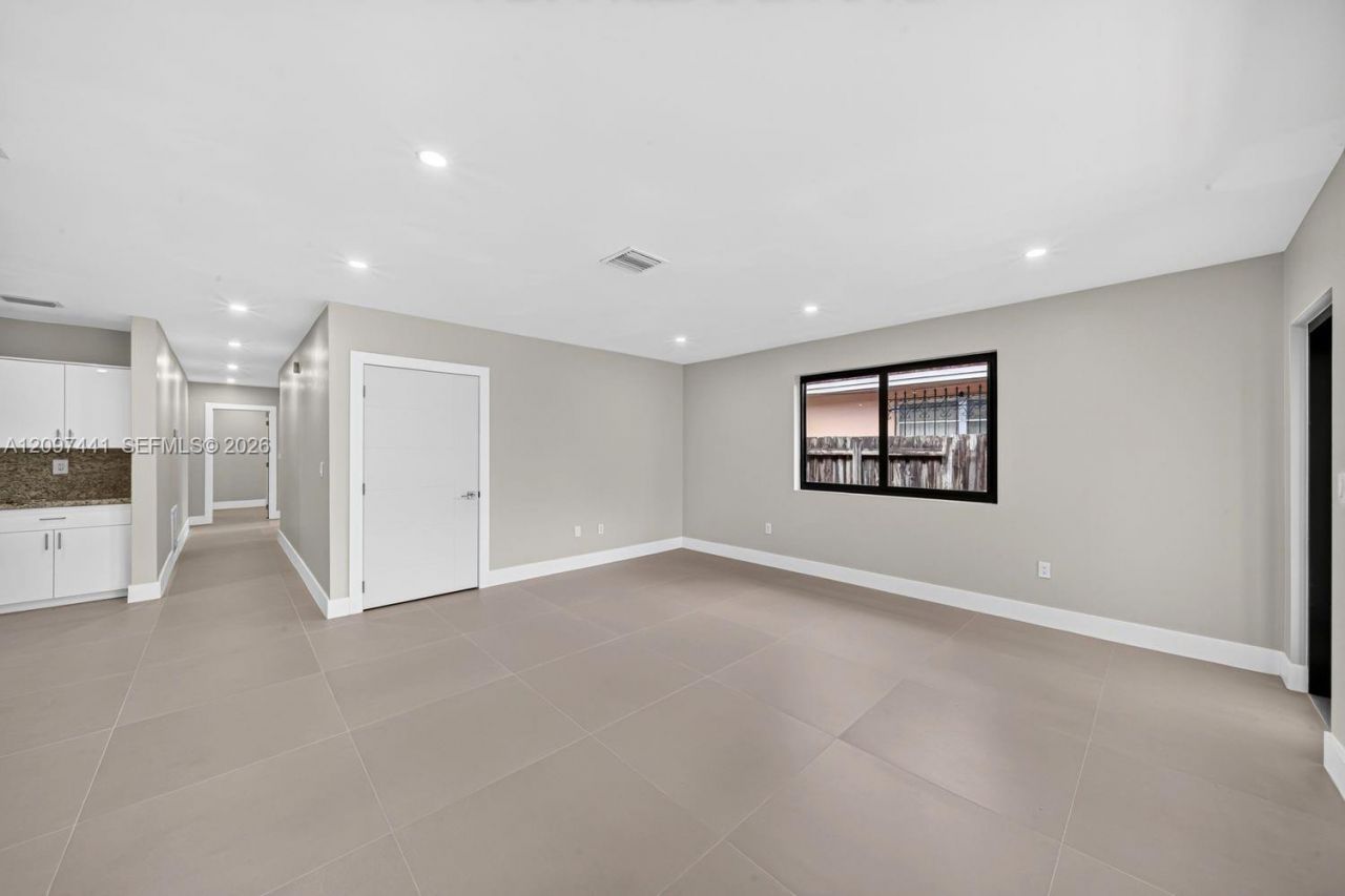 2216 SW 62nd Ave , Unit 1, Miami, FL 33155 Photo