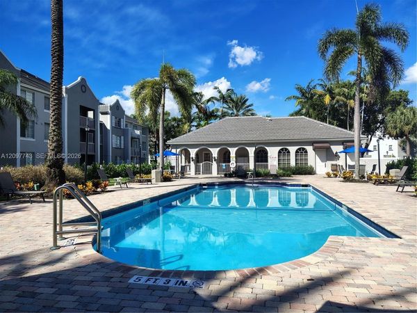 577 SW 111th Ln , Unit 204, Pembroke Pines, FL 33025