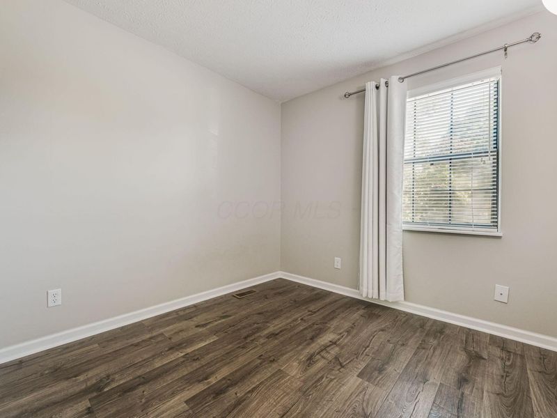 3752 Cypress Creek Drive, Columbus, OH 43228 Photo 18