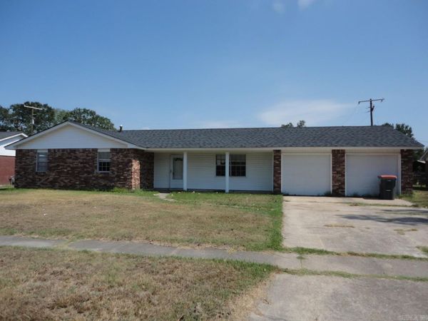 2905 S Taft Street , Pine Bluff, AR 71603