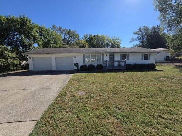 620 Pear Street , Mt Vernon, IL 62864
