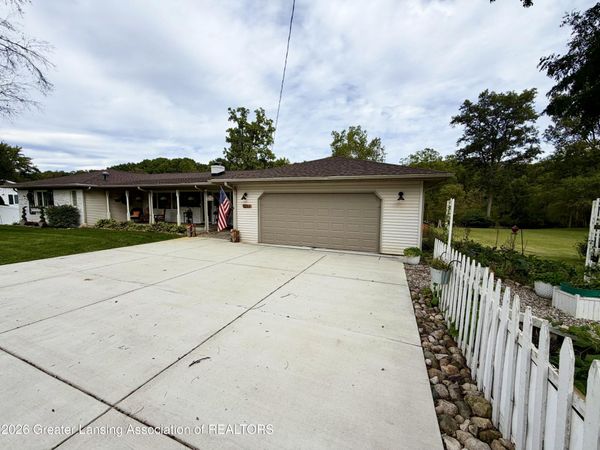 6100 Linden Road, Fenton, MI 48430