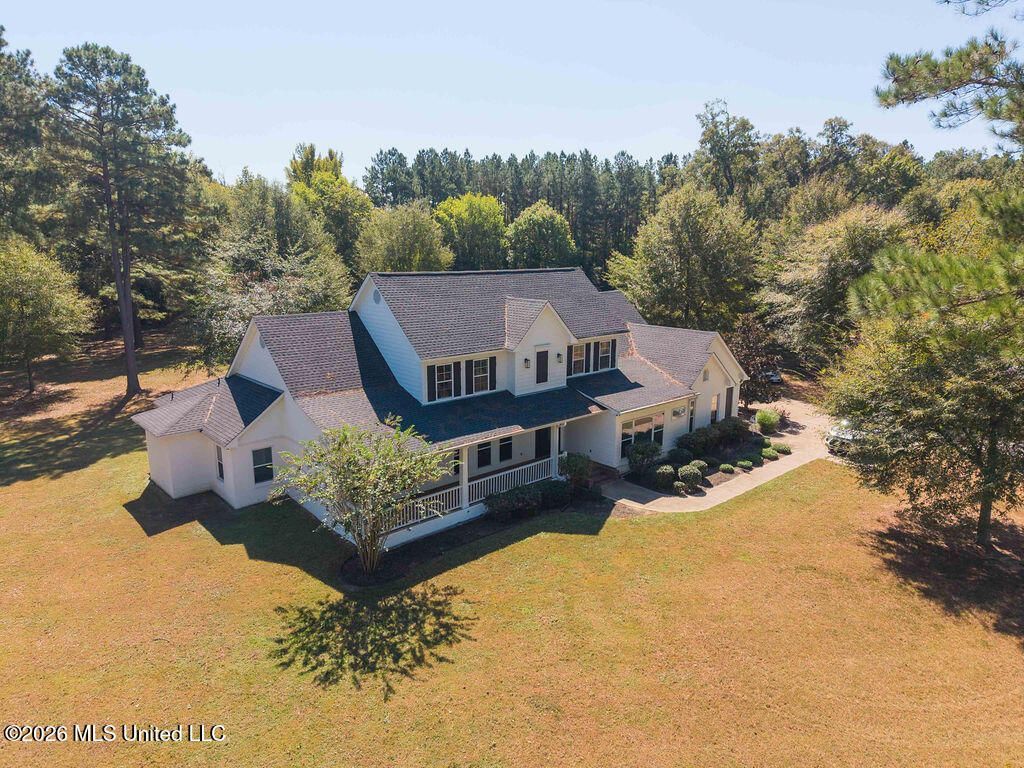 113 Blackberry Creek Road, Flora, MS 39071 Main Photo
