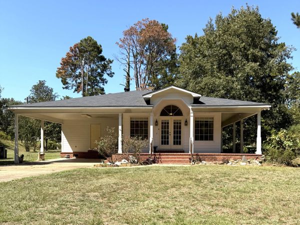 1040 Machinery Lane, Wesson, MS 39191