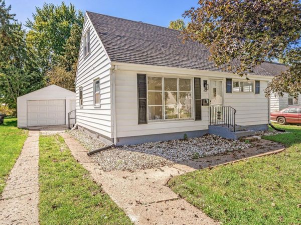 4424 Meadow Lane, South Bend, IN 46619