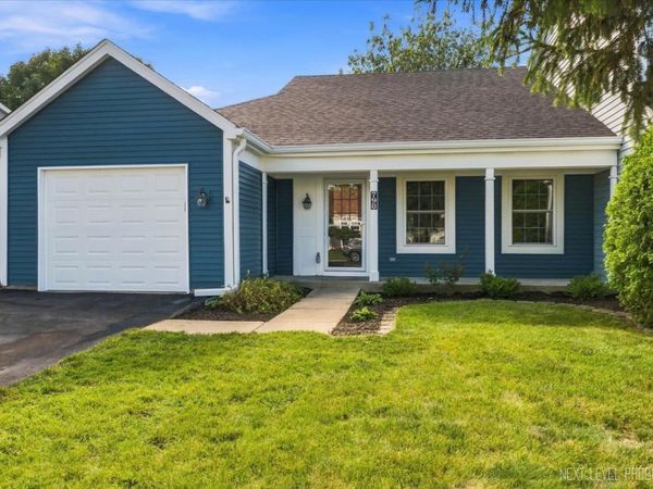 798 STANFORD Lane , Carol Stream, IL 60188