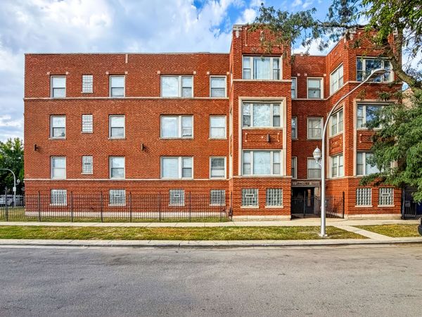 1942 E 72nd Place , Unit 2A, Chicago, IL 60649