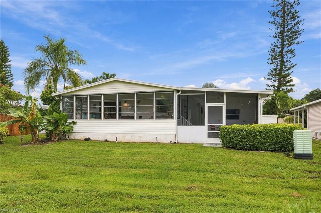 105 Calais Ct, Naples, FL 34112 Photo