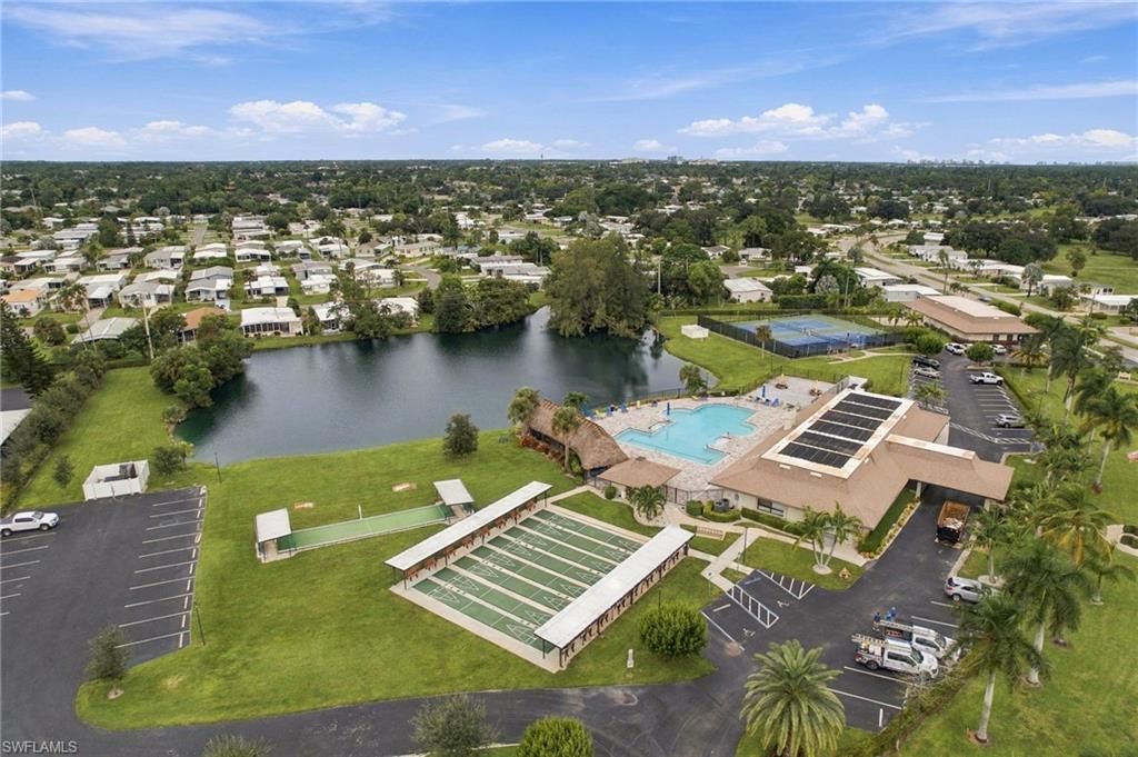 105 Calais Ct, Naples, FL 34112 Photo