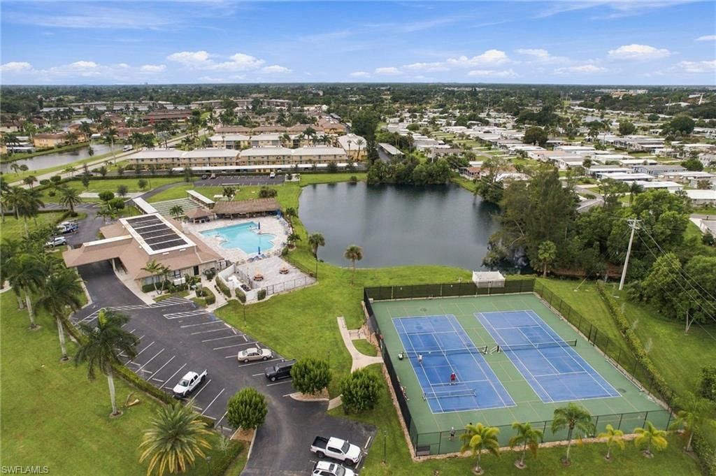 105 Calais Ct, Naples, FL 34112 Photo