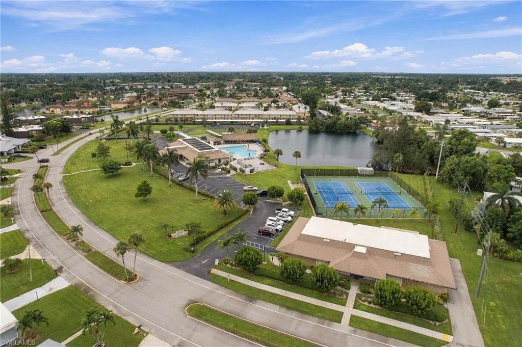 105 Calais Ct, Naples, FL 34112 Photo