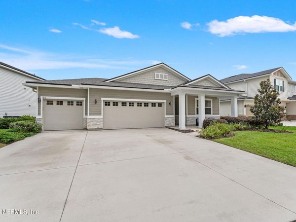 1810 AMBERLY Drive, Middleburg, FL 32068
