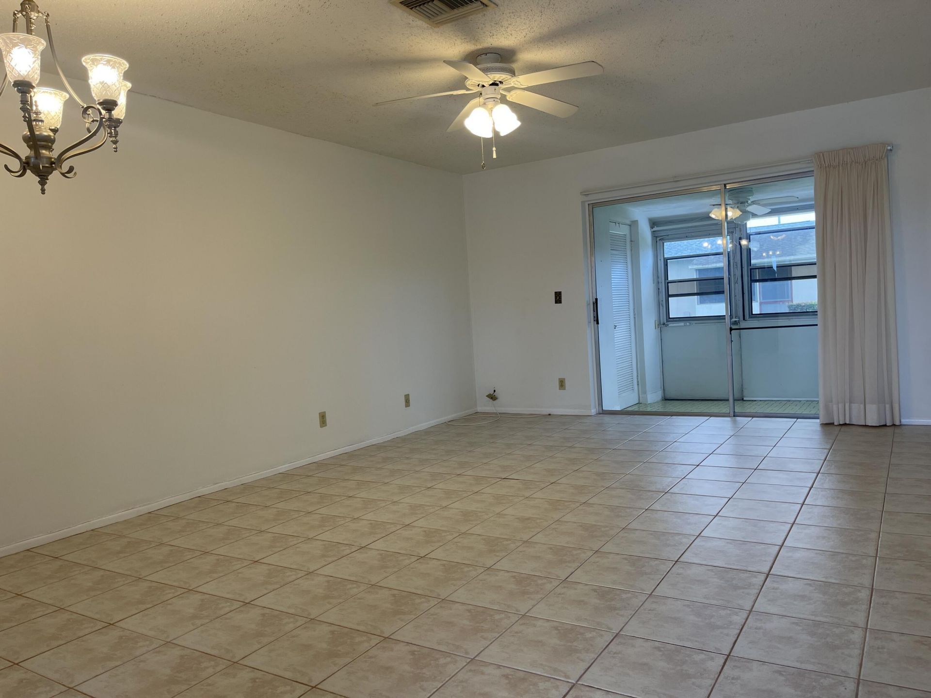 2731 Emory Drive W, West Palm Beach, FL 33415 Photo