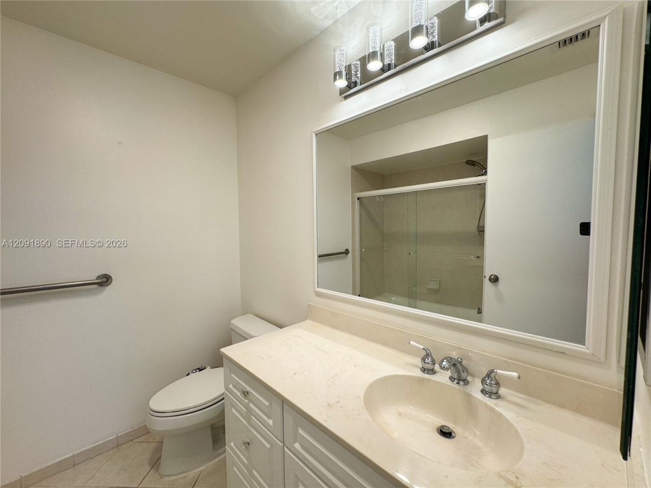 76 Ivy Rd , Hollywood, FL 33021 Photo