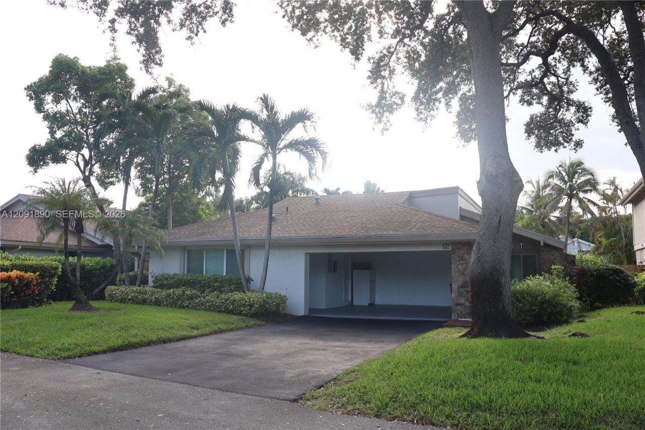 76 Ivy Rd , Hollywood, FL 33021 Photo