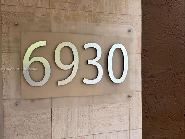 6930 Miami Gardens Dr , Unit 1-103, Hialeah, FL 33015