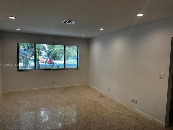 7830 SW 99th St , Miami, FL 33156