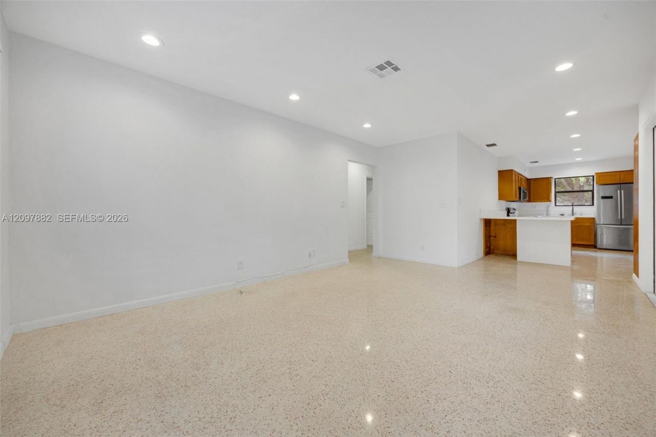 7830 SW 99th St , Miami, FL 33156 Photo