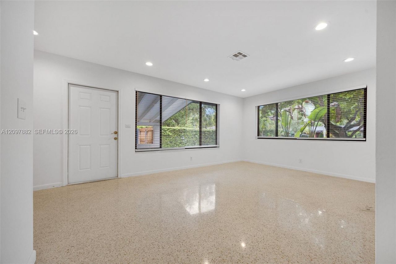 7830 SW 99th St , Miami, FL 33156 Photo
